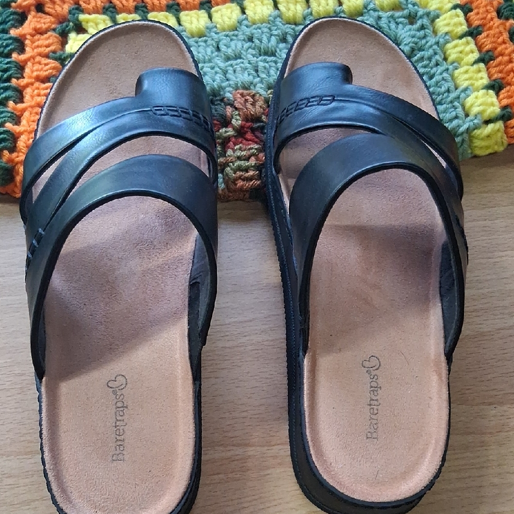 BareTraps Black Sandals Minimalist Design